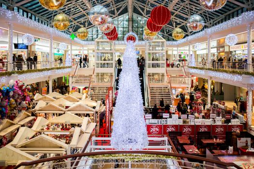 Boost Retail Sales & Ambiance: The Power of LED Lighting in Store Design